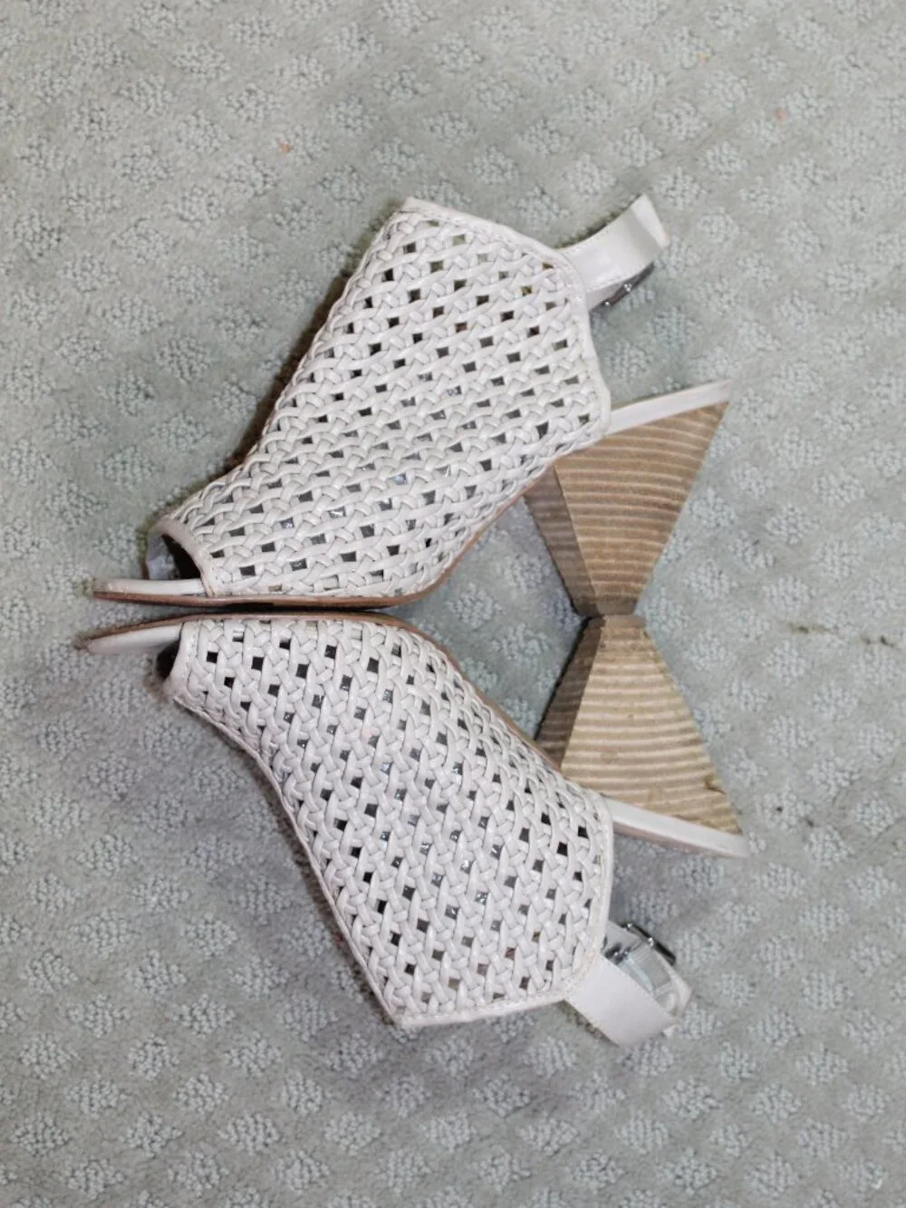Vince Camuto vince camuto